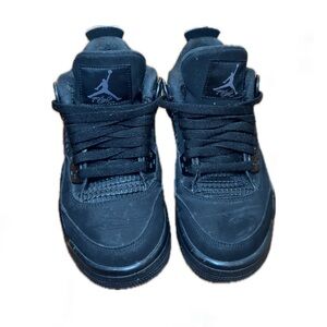 Black Cat 4s
